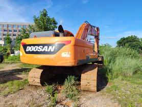 Buy Doosan DH200-3 Used Excavator / 5 Buy Doosan DH200-3 Used Excavator / 5