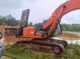 Buy Hitachi EX230-6 Used Excavator / 2 Buy Hitachi EX230-6 Used Excavator / 2