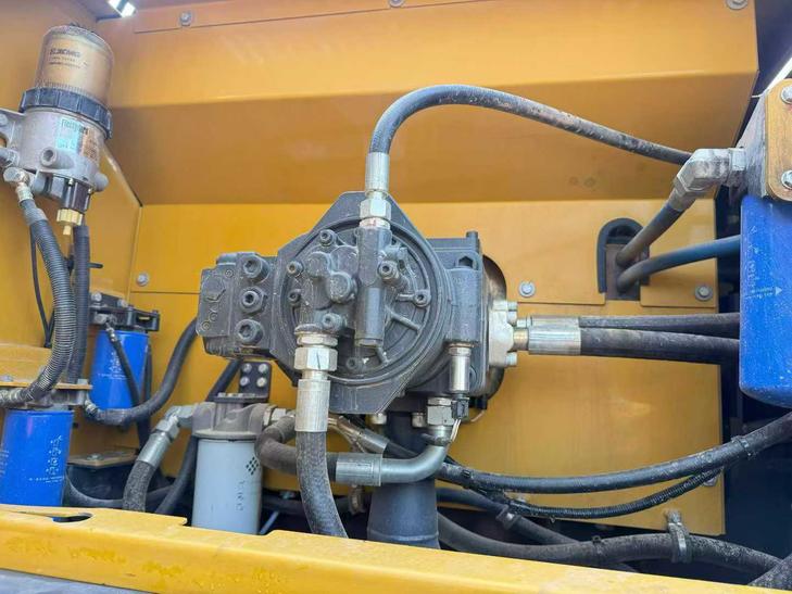 Buy XCMG XE380K Used Excavator / 1