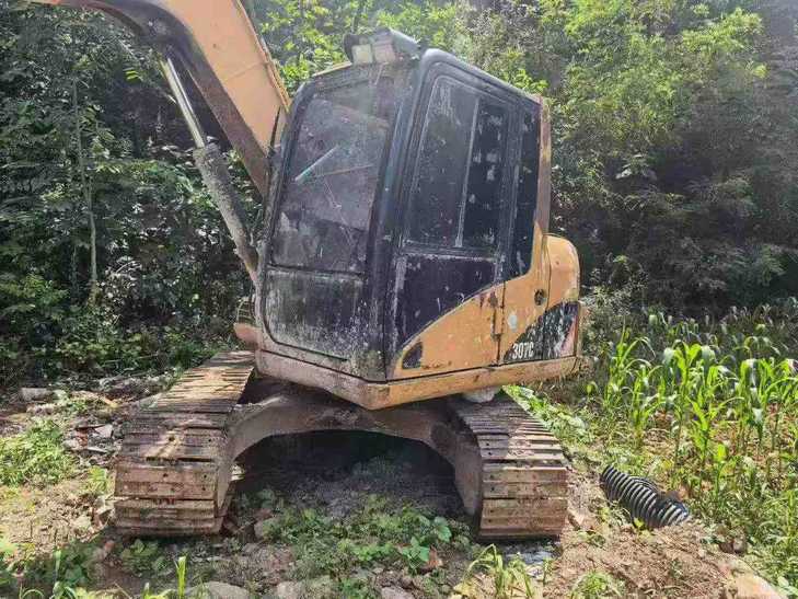 Buy Caterpillar 307C Used Excavator / 1
