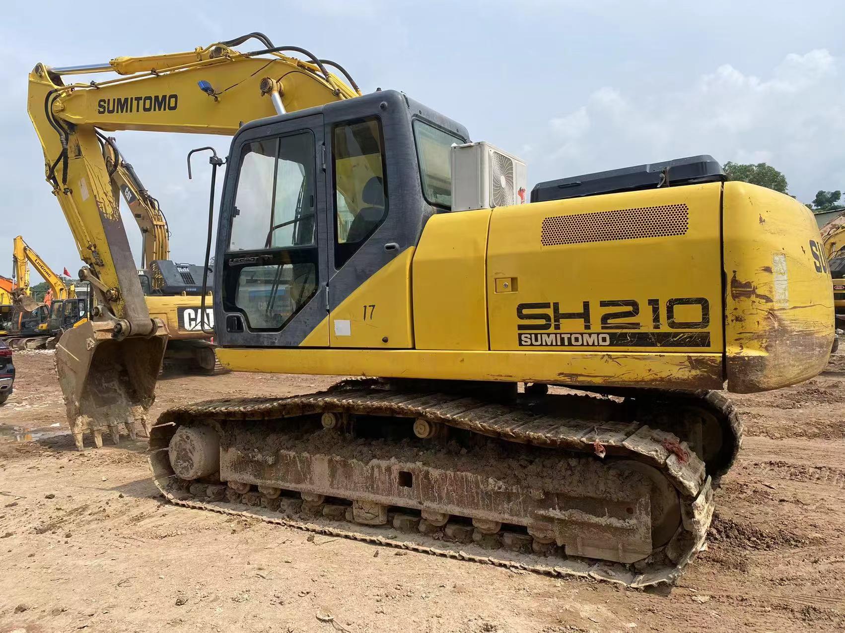 Buy Sumitomo SH200A5 Used Excavator / 1