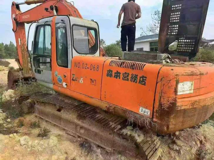 Buy Hitachi EX230-6 Used Excavator / 1