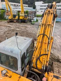 Buy Kato Used Excavator / 9 Buy Kato Used Excavator / 9