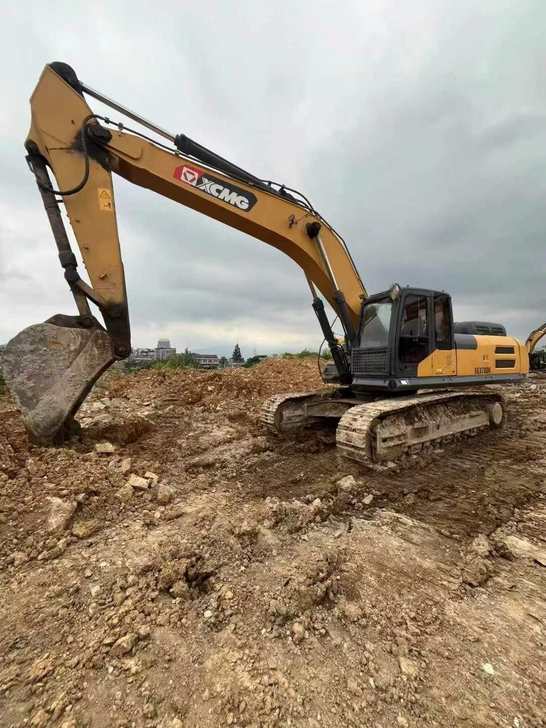 Buy XCMG XE370 Used Excavator / 7 Buy XCMG XE370 Used Excavator / 7