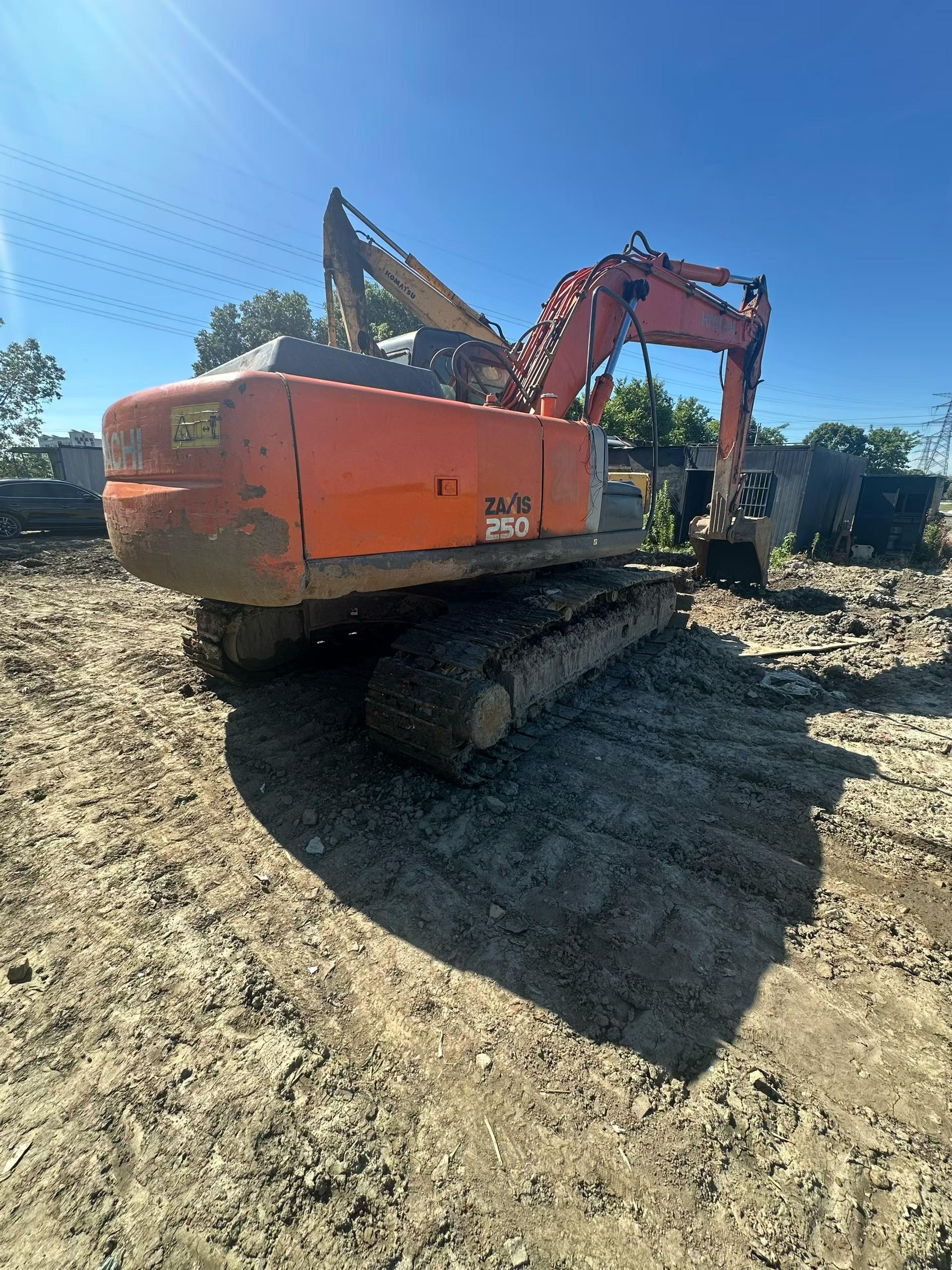 Buy Hitachi EX200-3 Used Excavator / 1