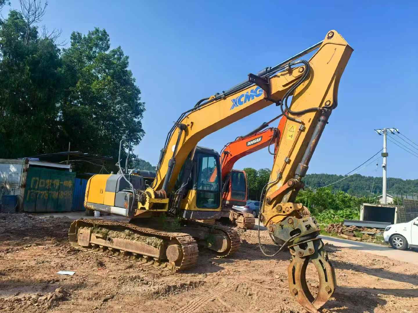 Buy XCMG XE135B Used Loader / 2