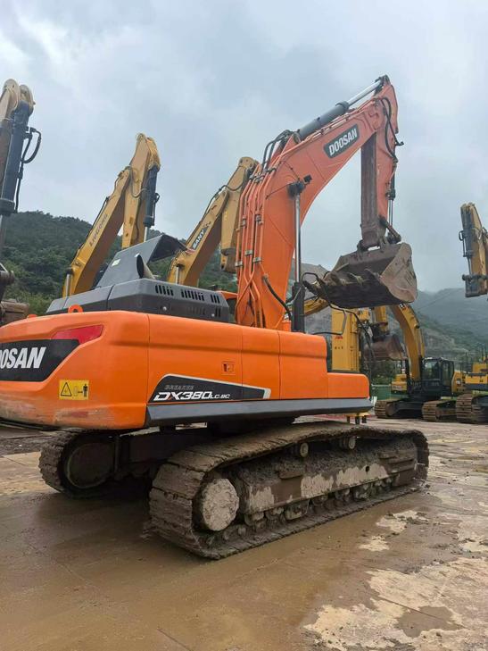 Buy Doosan DX380 Used Excavator / 1