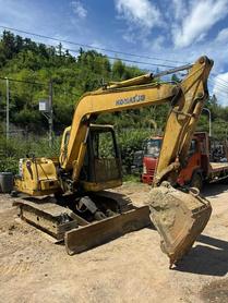 Buy Komatsu PC60-7 Used Excavator / 4 Buy Komatsu PC60-7 Used Excavator / 4