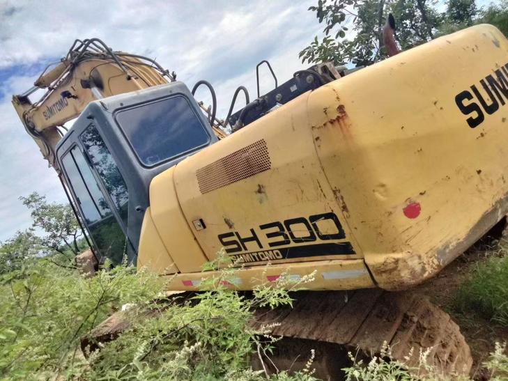 Buy Sumitomo SH240-3 Used Excavator / 1