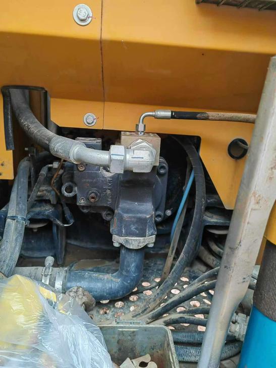 Buy XCMG XE75C Used Excavator / 1