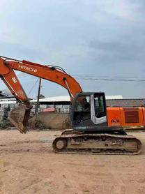 Buy Hitachi EX200-3 Used Excavator / 4 Buy Hitachi EX200-3 Used Excavator / 4