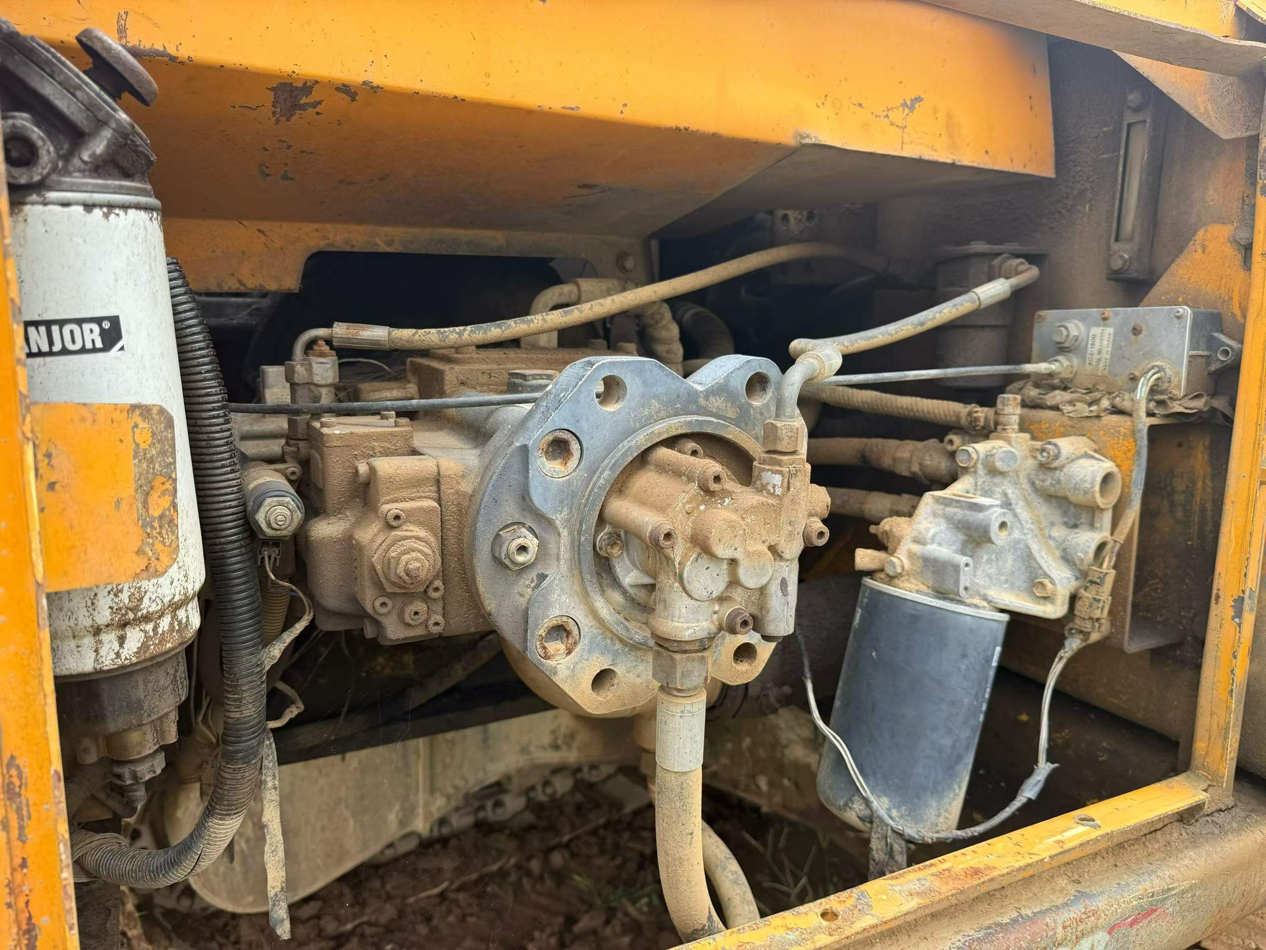 Buy Sany SY215C-8 Used Excavator / 6