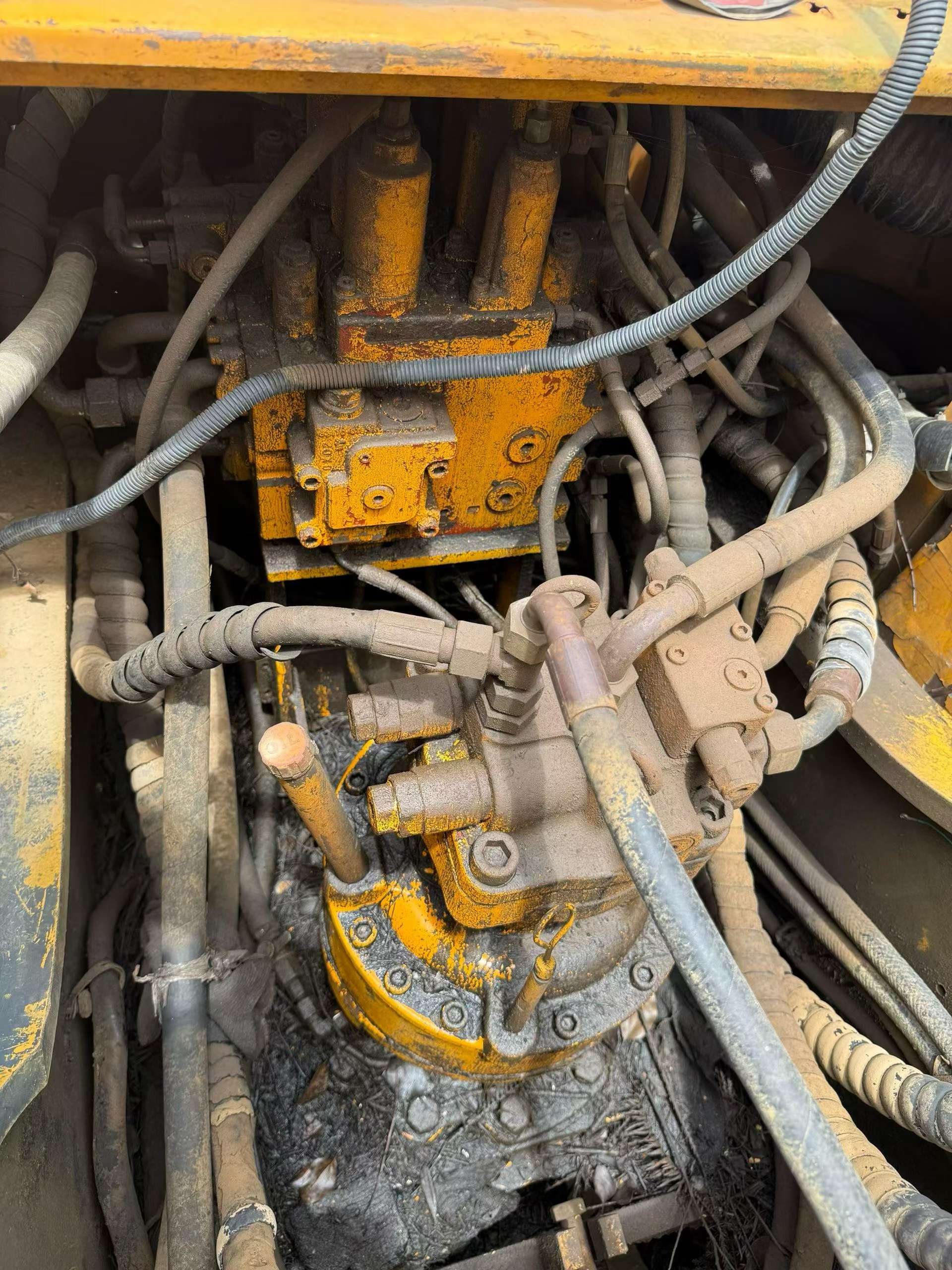 Buy Sany SY215C-8 Used Excavator / 5
