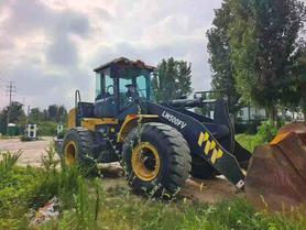 Buy XCMG LW500FV Used Loader / 2 Buy XCMG LW500FV Used Loader / 2