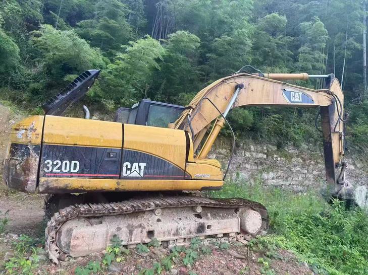 Buy Caterpillar 320D Used Excavator / 1