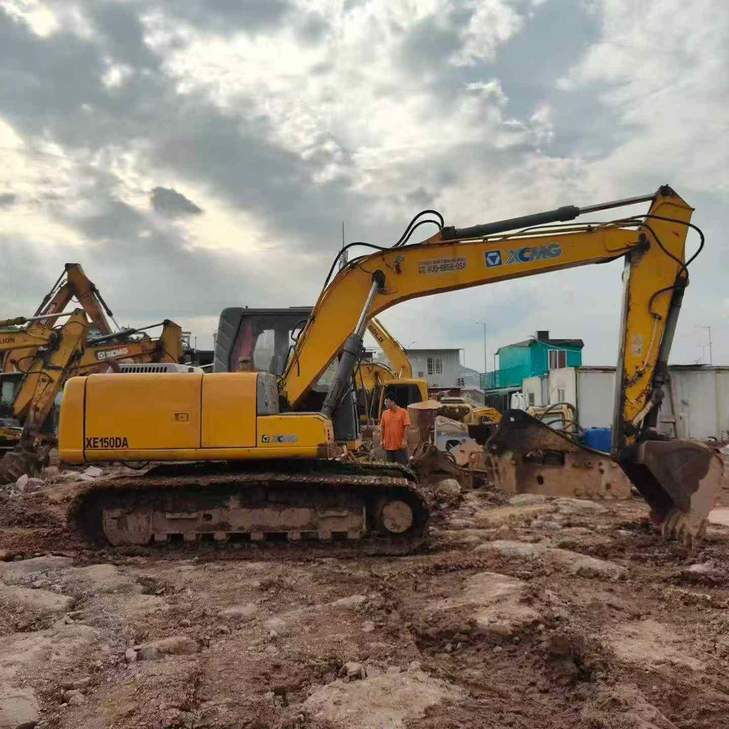 Buy XCMG XE150 Used Excavator / 1