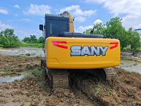Buy Sany SY135-8S Used Excavator / 3 Buy Sany SY135-8S Used Excavator / 3