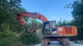Buy Hitachi EX200-3 Used Excavator / 3 Buy Hitachi EX200-3 Used Excavator / 3