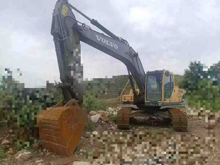 Buy Volvo EC240BLC Used Excavator / 1