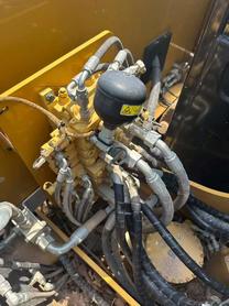 Buy Caterpillar 307B Used Excavator / 8 Buy Caterpillar 307B Used Excavator / 8