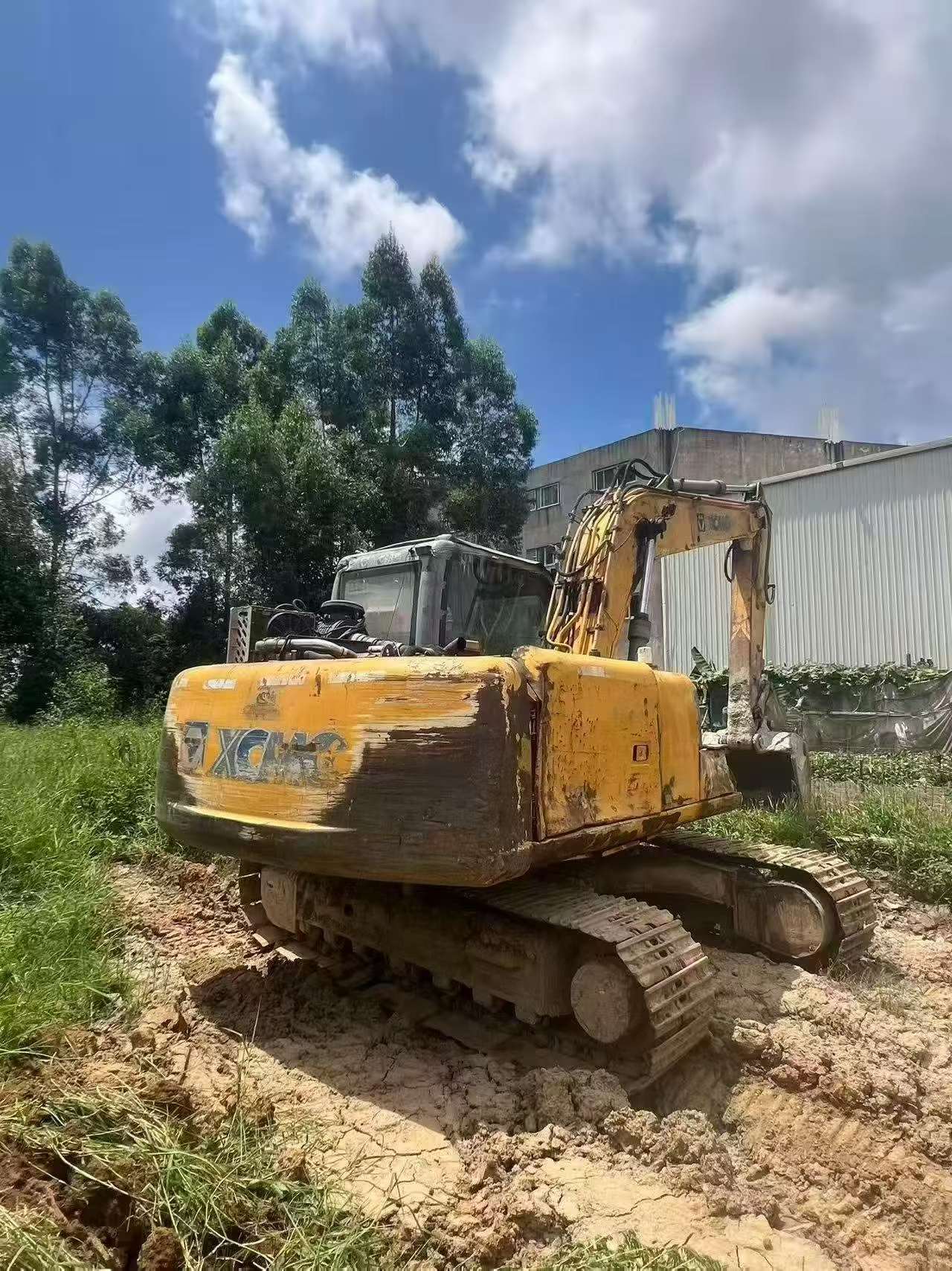 Buy XCMG XE150 Used Excavator / 2