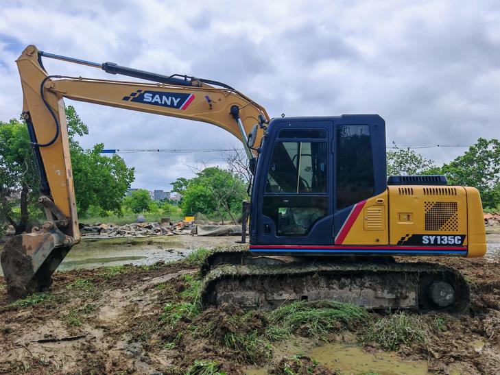 Buy Sany SY135-8S Used Excavator / 1