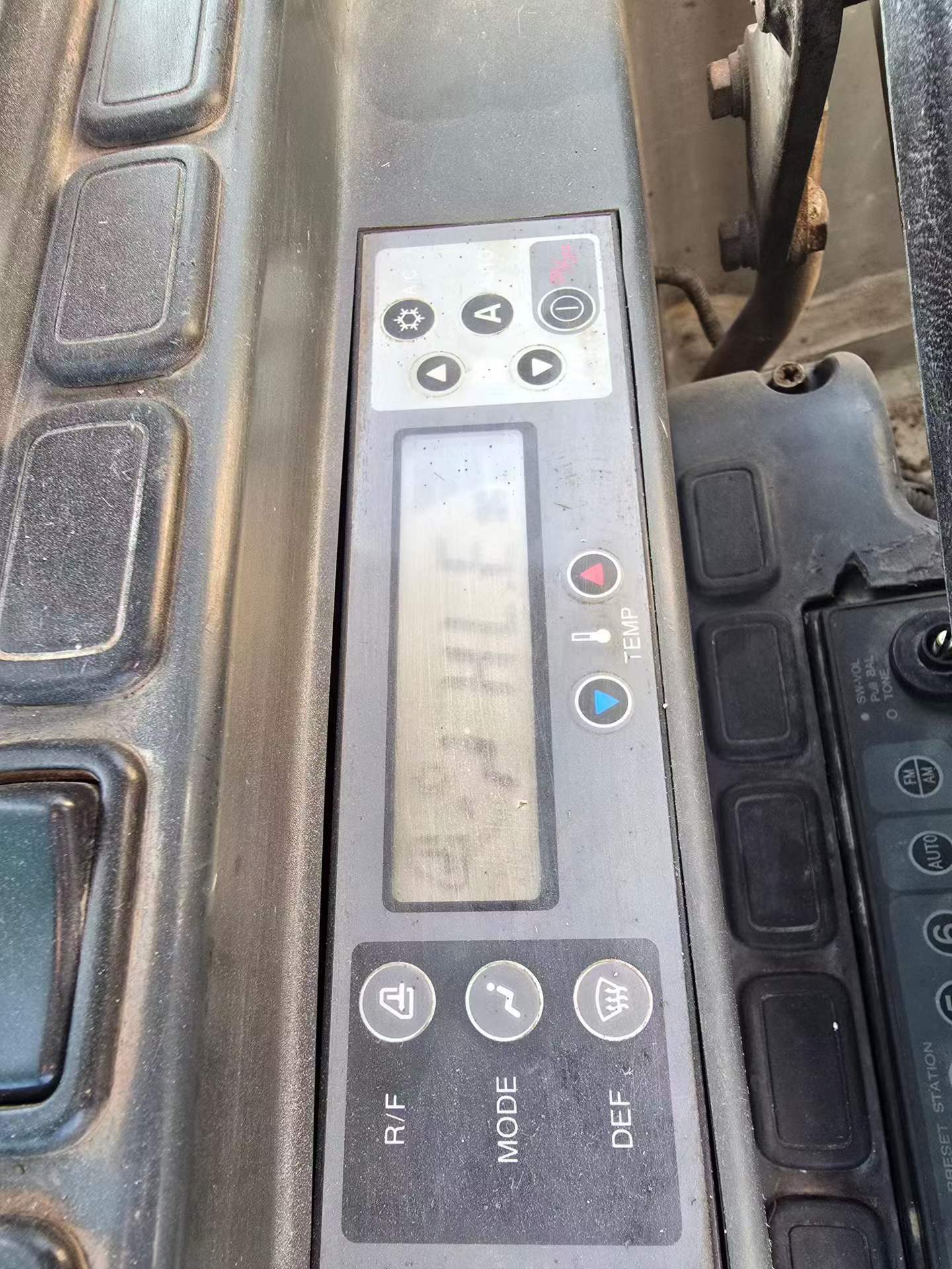 Buy Kobelco SK2008 Used Excavator / 8