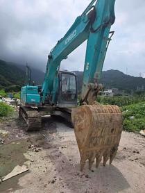 Buy Kobelco SK140 Used Excavator / 2 Buy Kobelco SK140 Used Excavator / 2