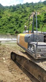 Buy XCMG XE205DA Used Excavator / 3 Buy XCMG XE205DA Used Excavator / 3