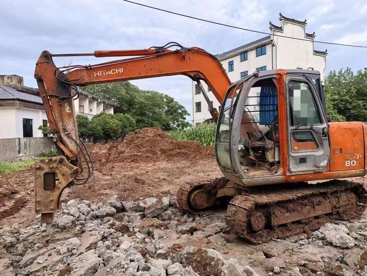 Buy Hitachi EX70 Used Excavator / 1