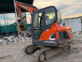 Buy Doosan DH55 Used Excavator / 2 Buy Doosan DH55 Used Excavator / 2