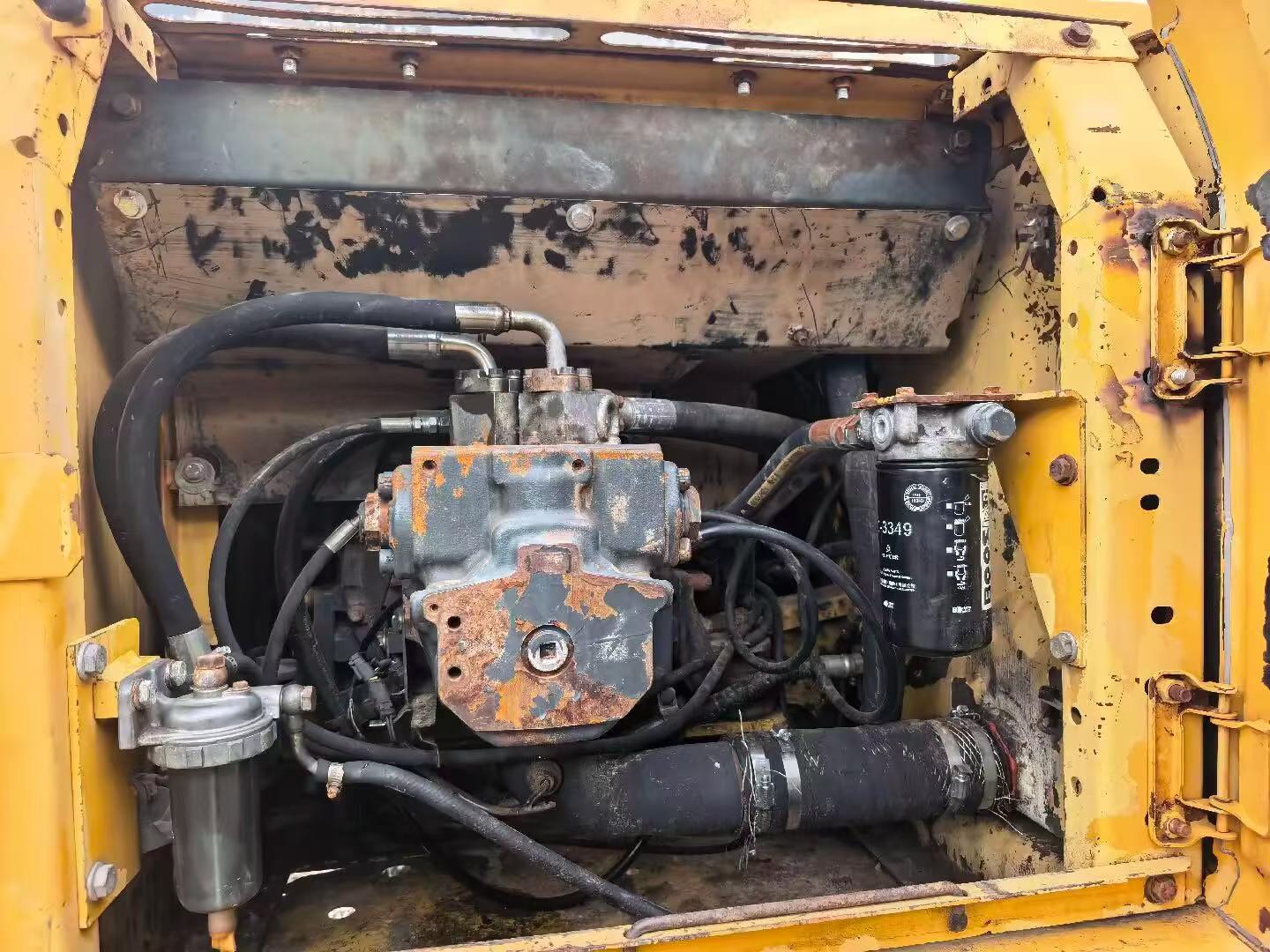Buy Komatsu PC200-7 Used Excavator / 7