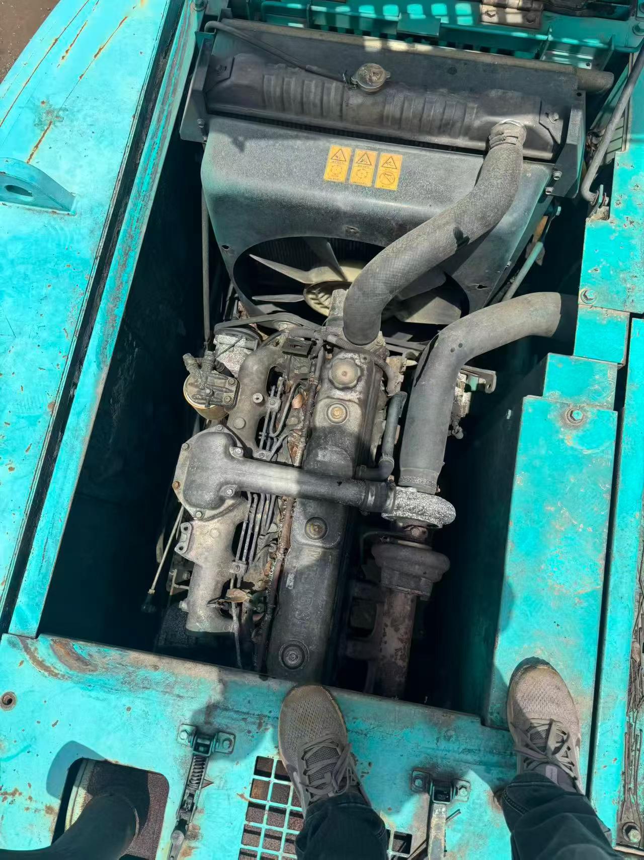 Compre Excavadora Kobelco SK200-6 Usada / 9