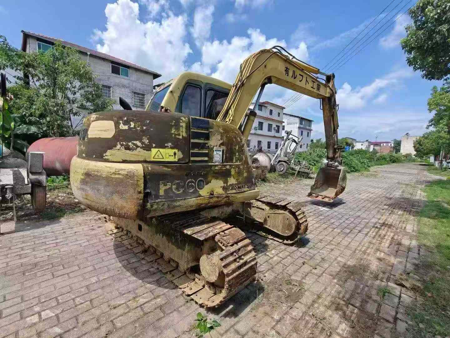 Buy Komatsu PC60 Used Excavator / 3