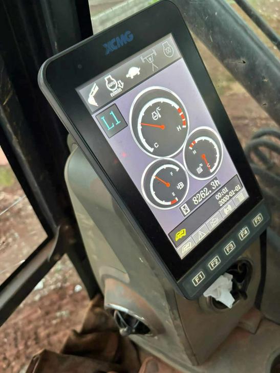 Buy XCMG XE270DK Used Excavator / 1