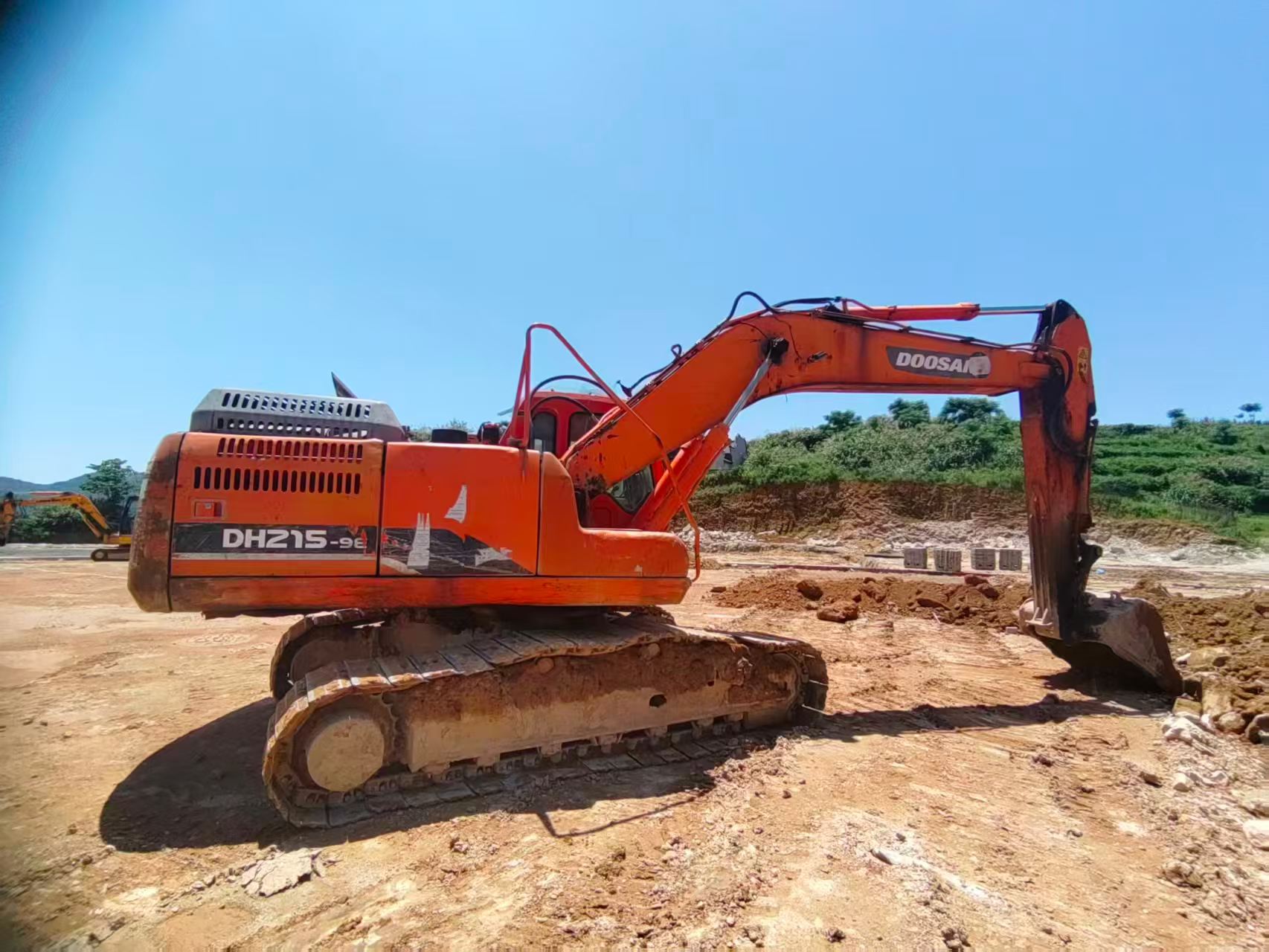 Buy Doosan DH215-7 Used Excavator / 4