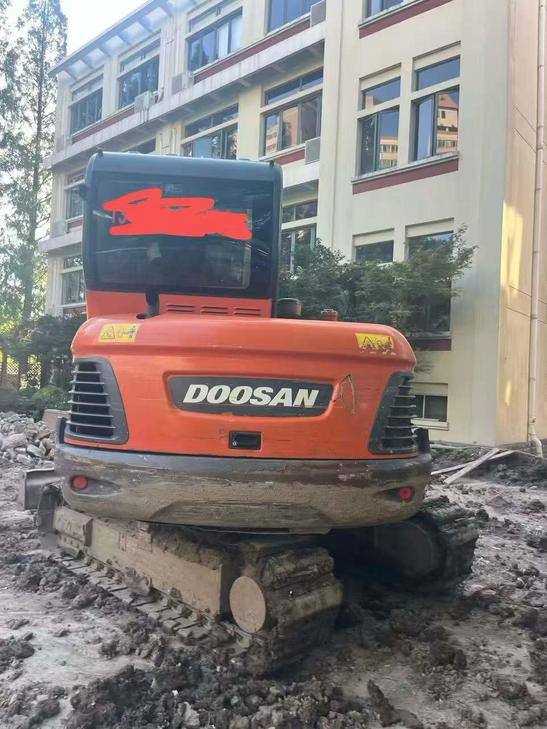 Buy Doosan DH55 Used Excavator / 1