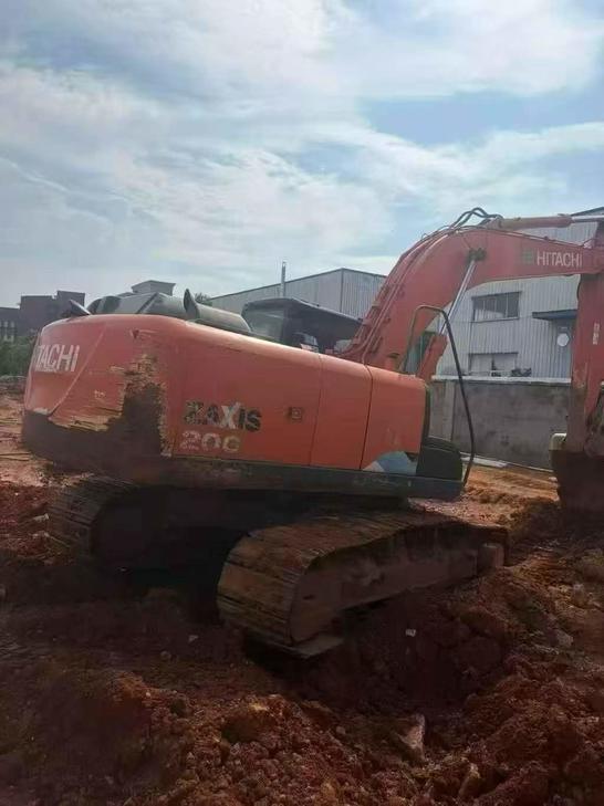 Buy Hitachi EX200 Used Excavator / 1