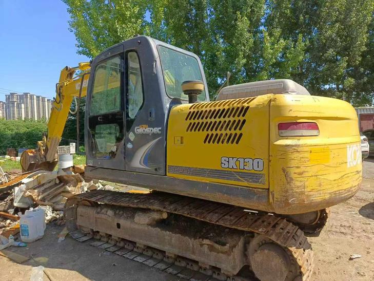 Buy Kobelco SK130 Used Excavator / 1