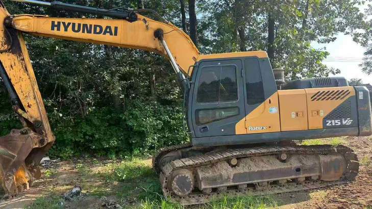 Buy Hyundai R215VS Used Excavator / 1