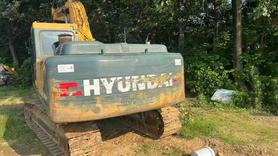 Buy Hyundai R215VS Used Excavator / 4 Buy Hyundai R215VS Used Excavator / 4
