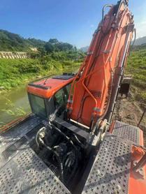 Buy Doosan DX520LC Used Excavator / 8 Buy Doosan DX520LC Used Excavator / 8