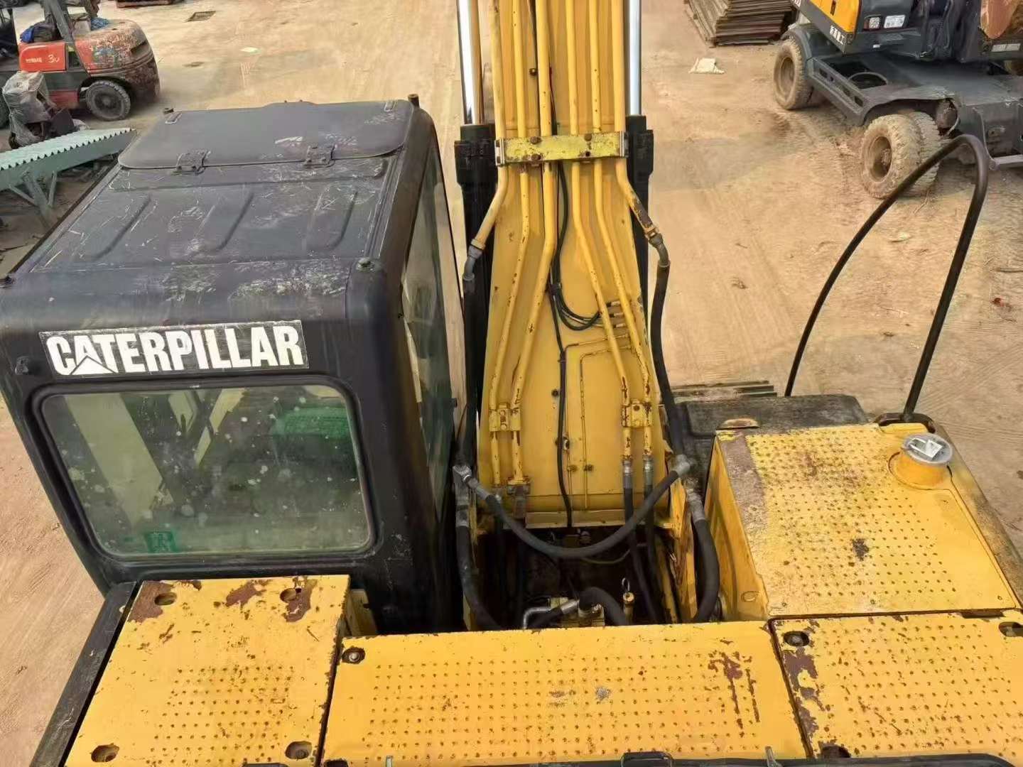 Buy Caterpillar 320D Used Excavator / 4