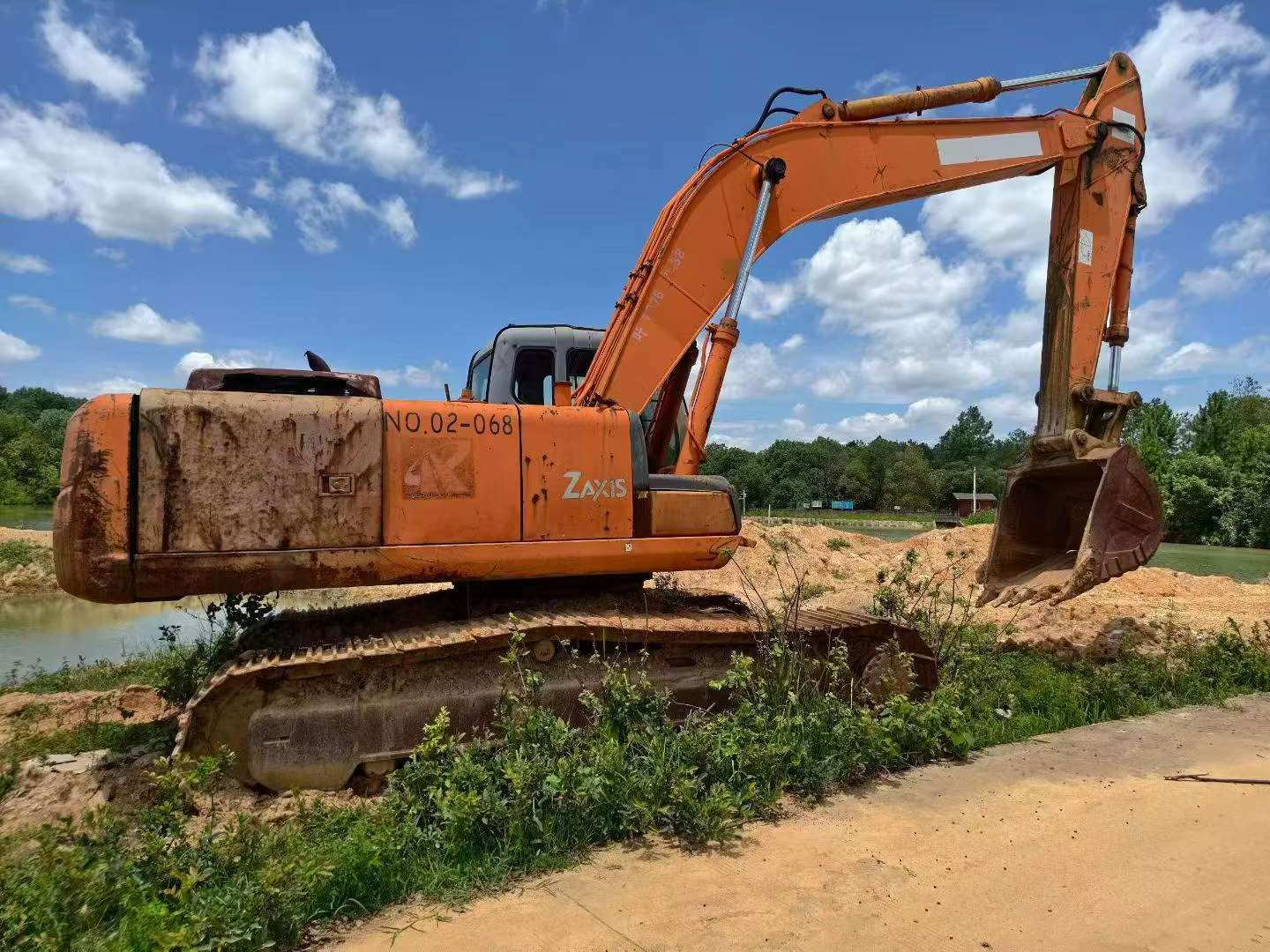 Buy Hitachi EX230-6 Used Excavator / 4