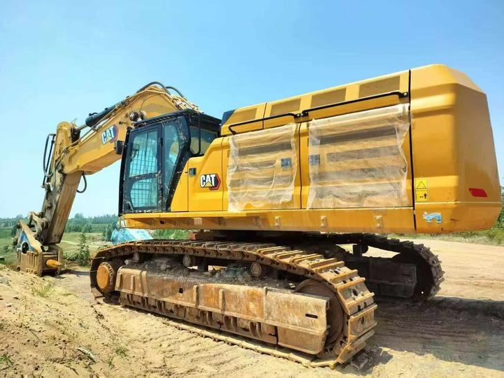 Buy Caterpillar 374D Used Excavator / 1