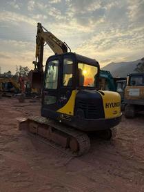 Buy Hyundai HX60 Used Excavator / 3 Buy Hyundai HX60 Used Excavator / 3