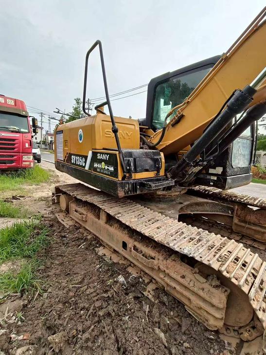 Buy Sany SY135 Used Excavator / 1