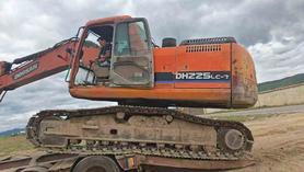 Buy Doosan DH225-7 Used Excavator / 3 Buy Doosan DH225-7 Used Excavator / 3