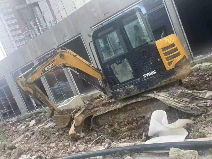 Buy Sany SY55 Used Excavator / 1