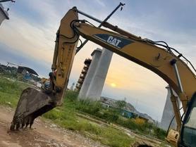 Buy Caterpillar 320C Used Excavator / 2 Buy Caterpillar 320C Used Excavator / 2